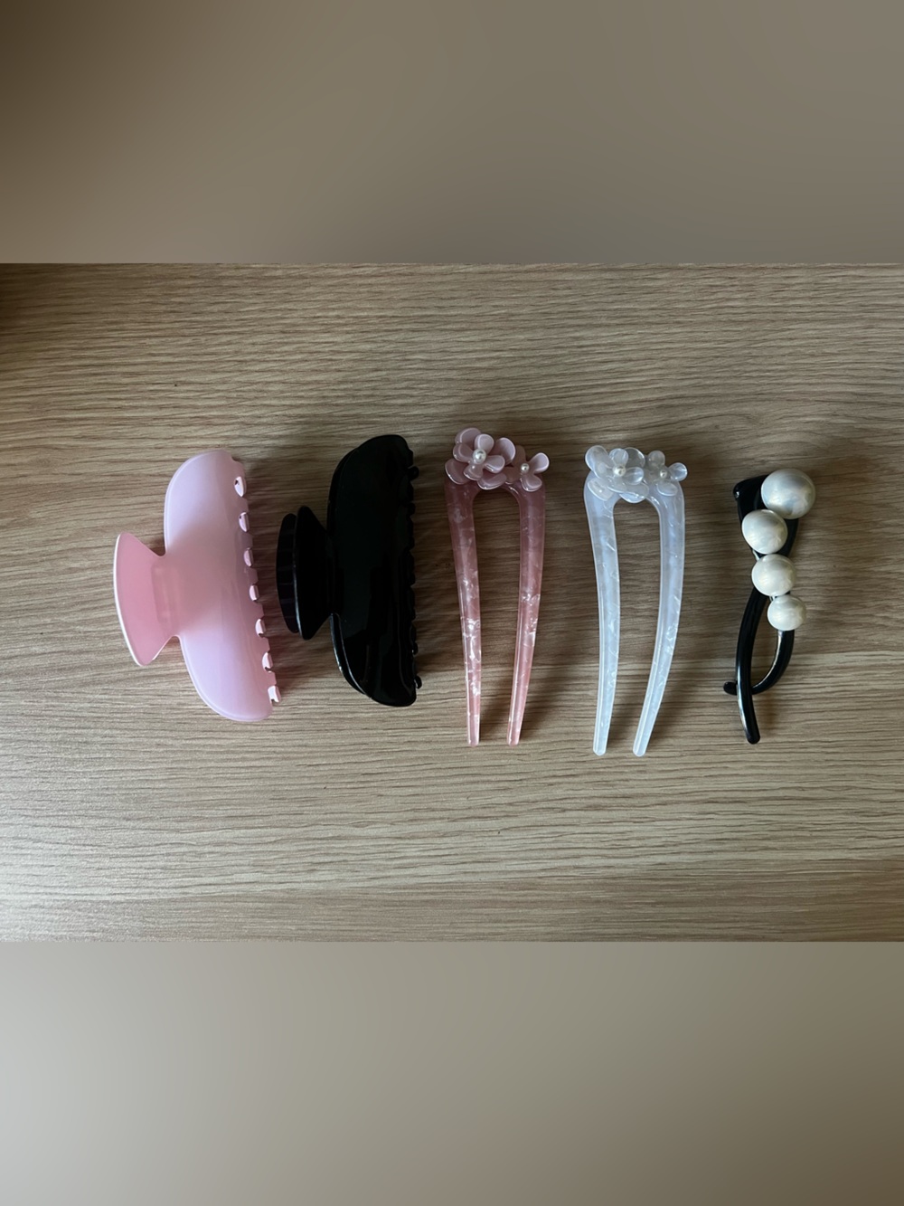 Hair clips